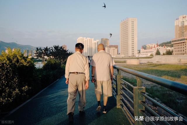 官方:大连英博签下依米然、胡明宇,两人将加入B队征战中乙