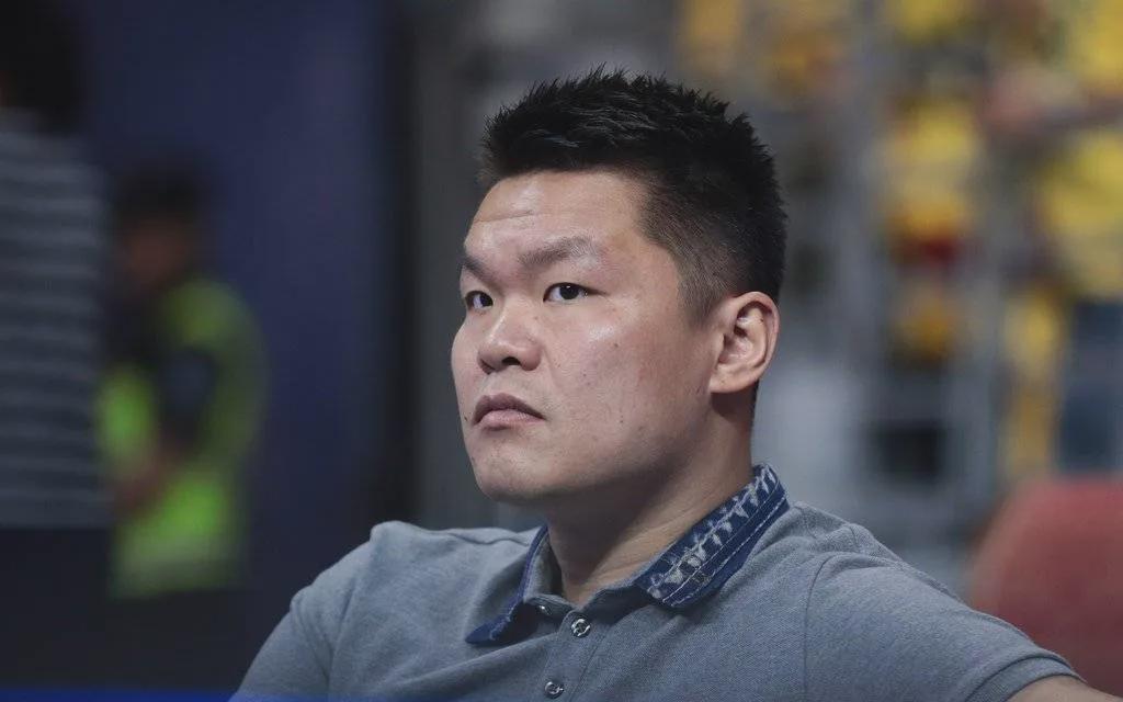亲妈捧红半个娱乐圈，唯独捧不红亲儿子，结果儿媳出手全解决了