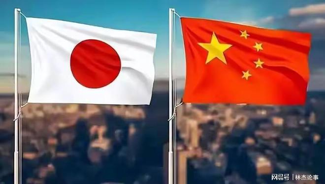 中国男篮三连胜，诞生两大不可思议，废材变天才，杜锋不如郭士强