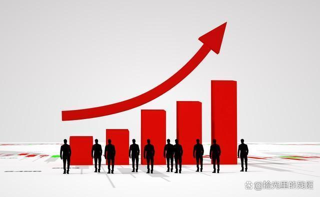 董路罕见认怂:我解说干不过詹俊黄健翔 想留下一笔所以就做了青训