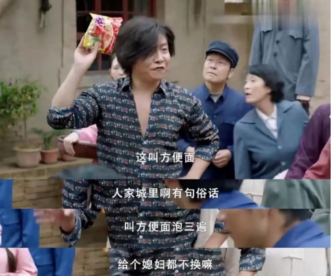 景甜健身被偶遇!吊带搭紧身裤腰臀比绝了,这腰臀比谁看了不羡慕?