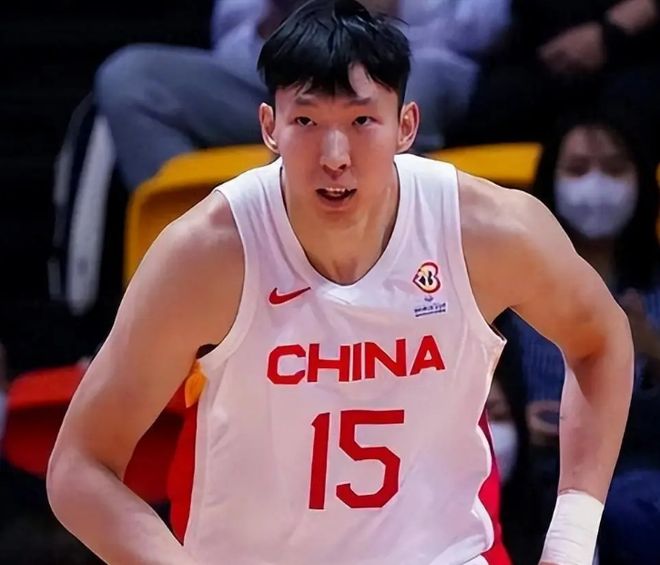 现役最没存在感状元,场均9分3篮板,20岁打成替补,大合同无望